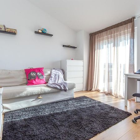 Apartmani Lucija Porec Bagian luar foto