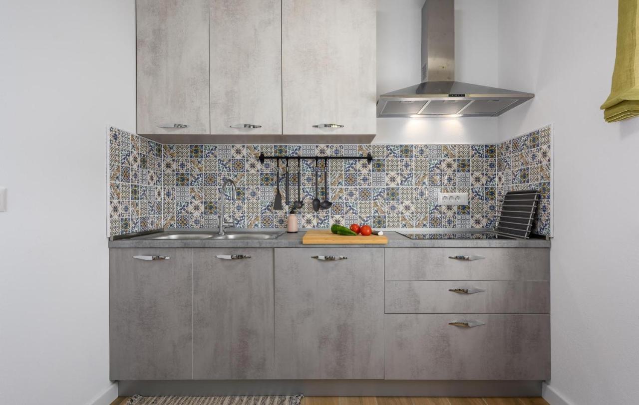 Apartmani Lucija Porec Bagian luar foto