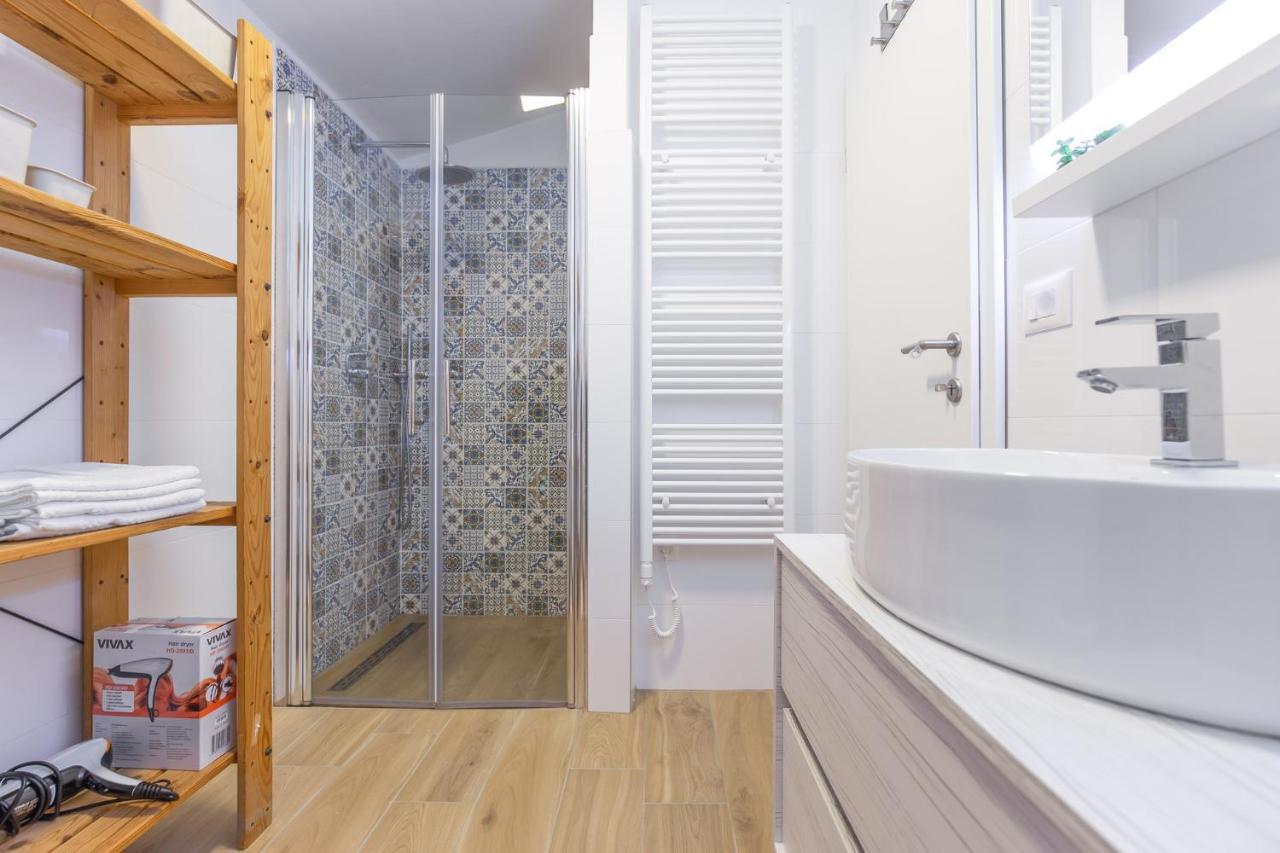 Apartmani Lucija Porec Bagian luar foto